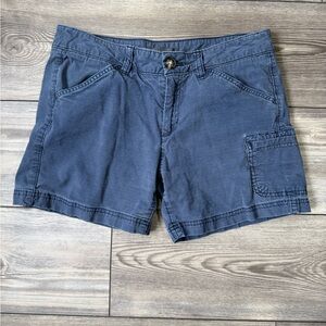 EDDIE BAUER Shorts Women’s Size 6 Blue Cargo Pockets Travel Dark Blue Stretch